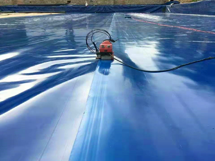 西藏土工膜焊接费用每平方多少钱?