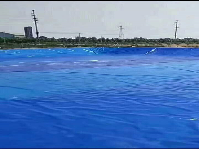 西藏鱼塘选用HDPE土工膜作防渗层好处有哪些?