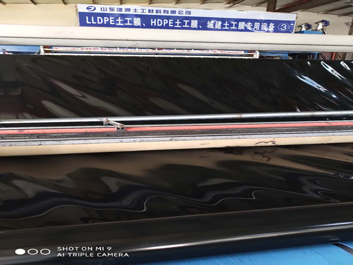 西藏怎样区分防渗膜质量?