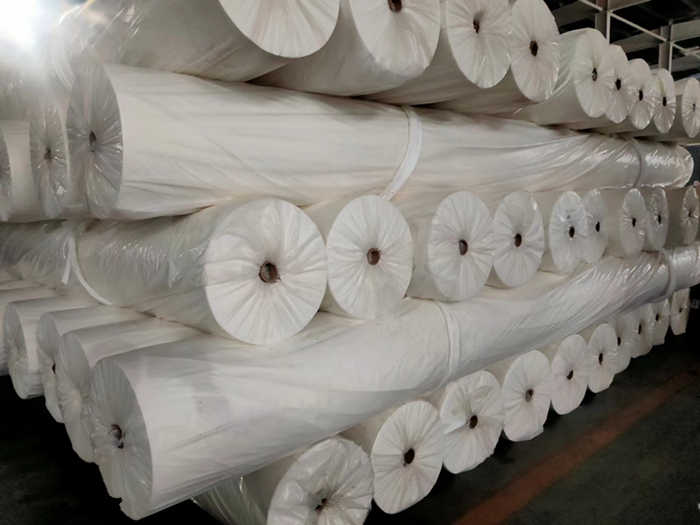 西藏渗水土工布一平方多少钱？