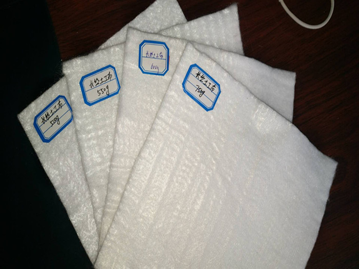 西藏聚酯无纺布一平米价格多少?